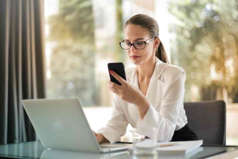 Conseils utiles : comment joindre un conseiller Free par téléphone
